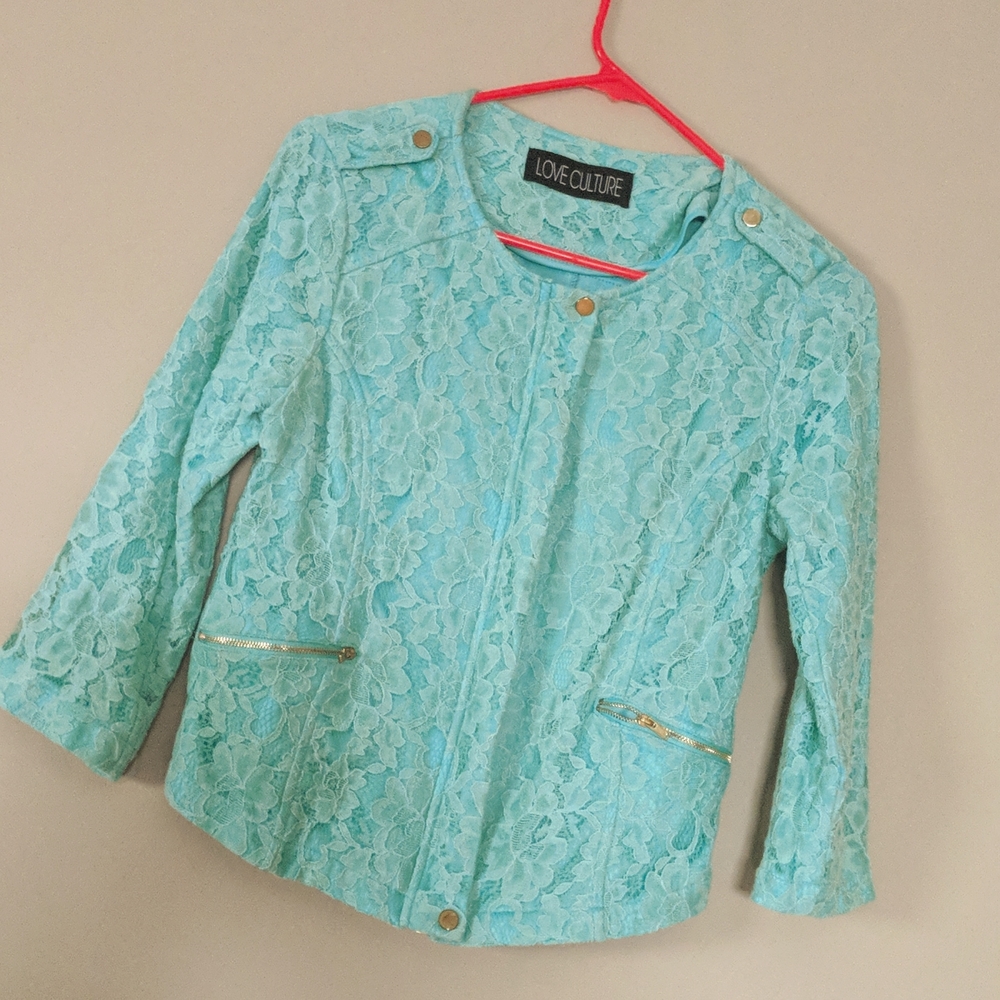 Love Culture Minty Green Lace over jacket M